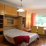 דירה Quiet Flat With Terrace And Garden