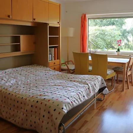 Quiet Flat With Terrace And Garden דירה