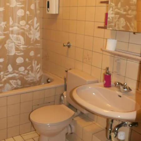 Quiet Flat With Terrace And Garden * אסן