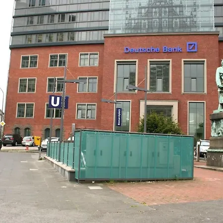 Quiet Flat With Terrace And Garden אסן