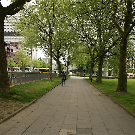 דירה Quiet Flat With Terrace And Garden