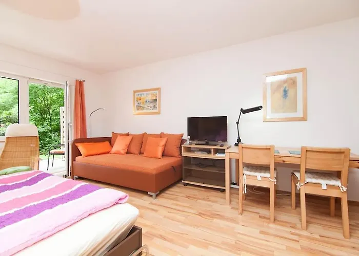 Apartment Quiet Flat With Terrace And Garden