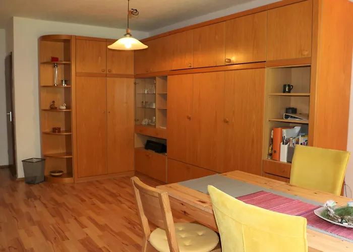 Quiet Flat With Terrace And Garden * Έσσεν